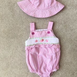 Strawberry summer baby girl outfit size 3-6 months